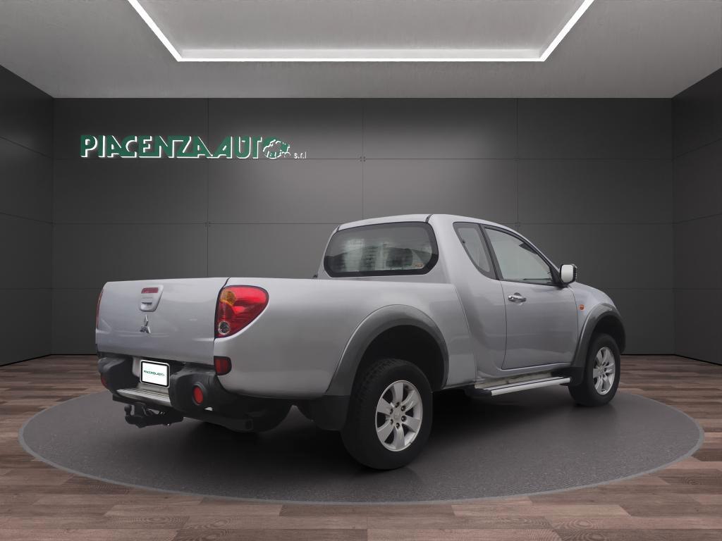 MITSUBISHI L 200 INTENSE CLUB CLAB 4WD.