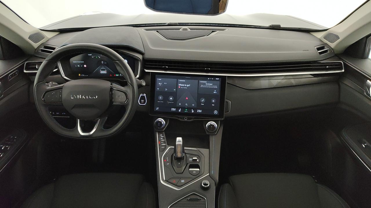 LYNK & CO 01 1.5 td phev auto