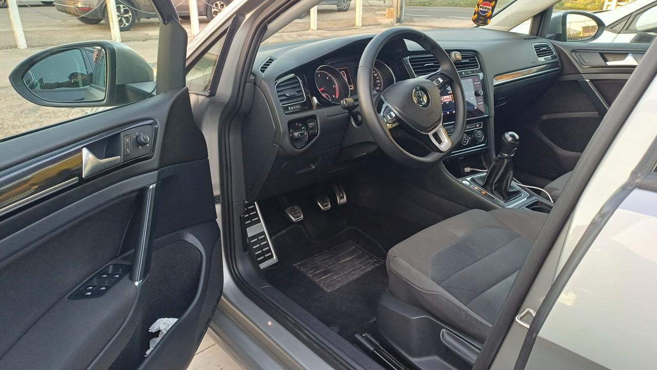 Volkswagen Golf Variant 1.6 TDI DPF Highline 2013