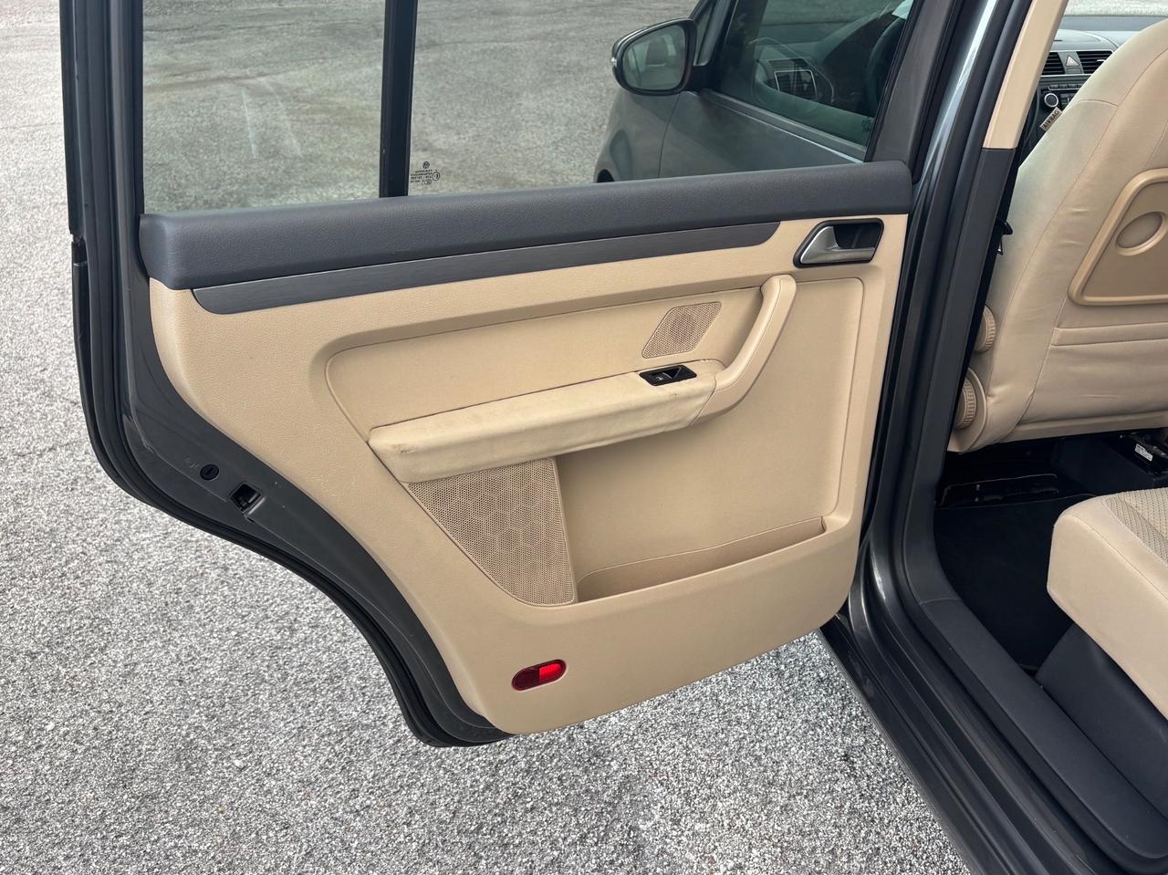Volkswagen Touran 1.4 TSI Highline EcoFuel