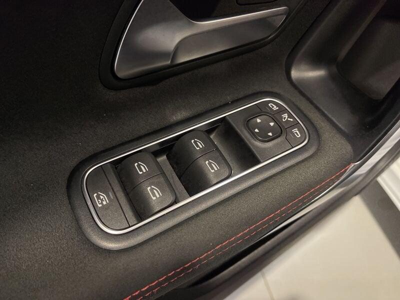 Mercedes-Benz Classe A A 180 d Automatic Premium