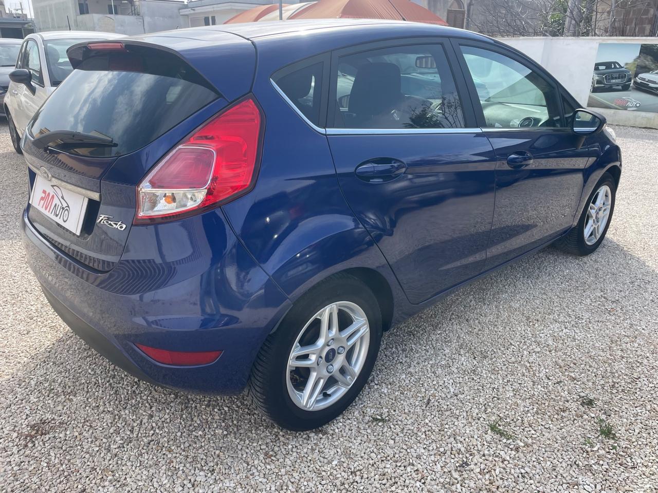 Ford Fiesta 1.5 TDCi 75CV 5 porte Titanium