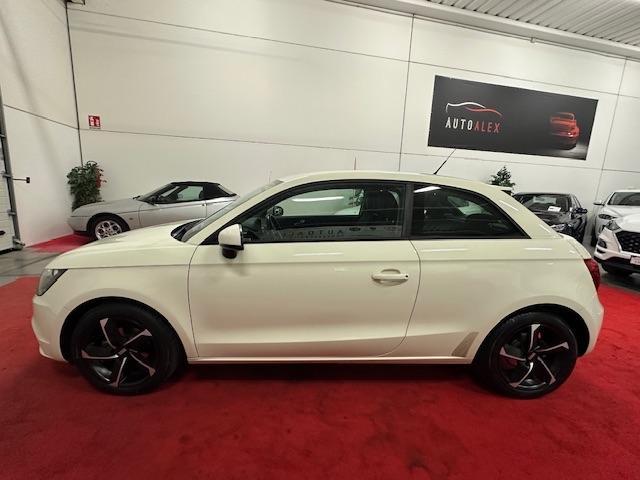 AUDI - A1 1.2 tfsi Attraction c/clima