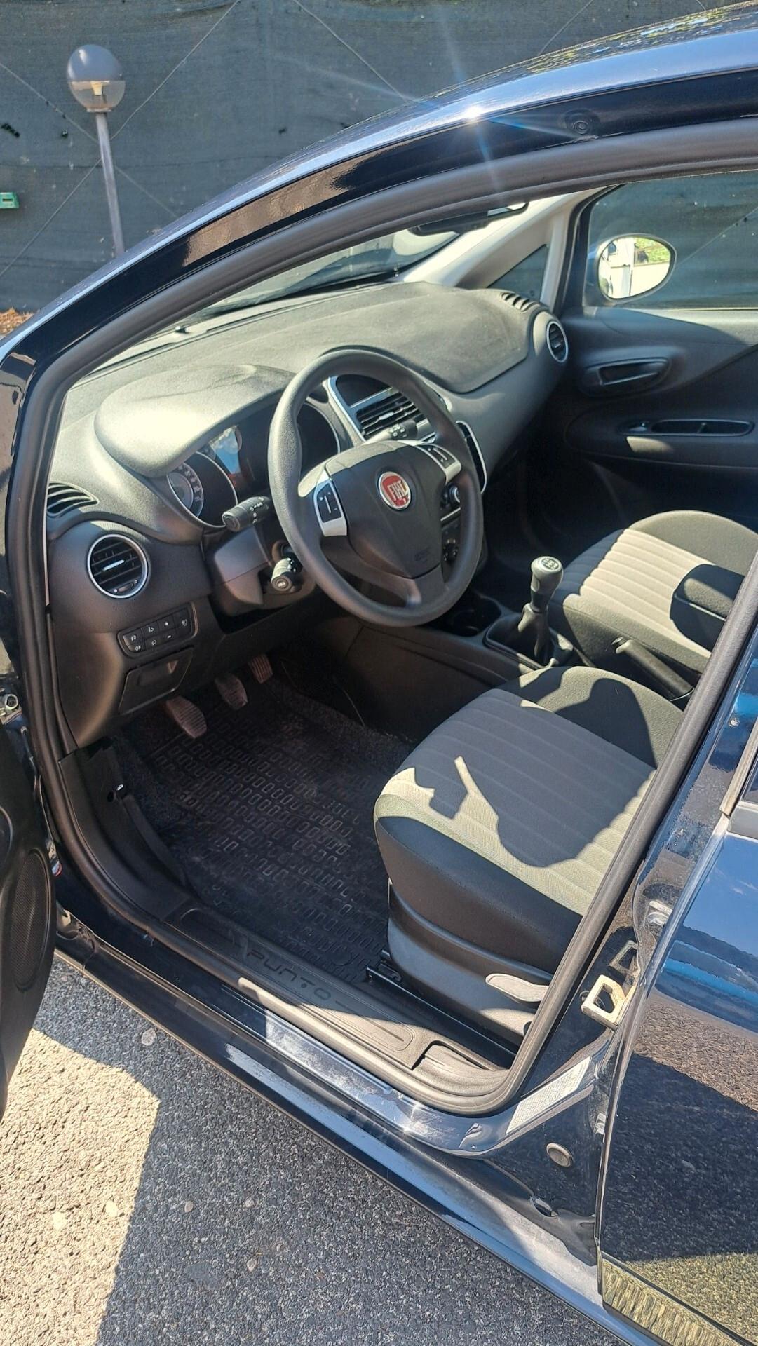 Fiat Punto 1.3 MJT II - 2018 - 52.300 km