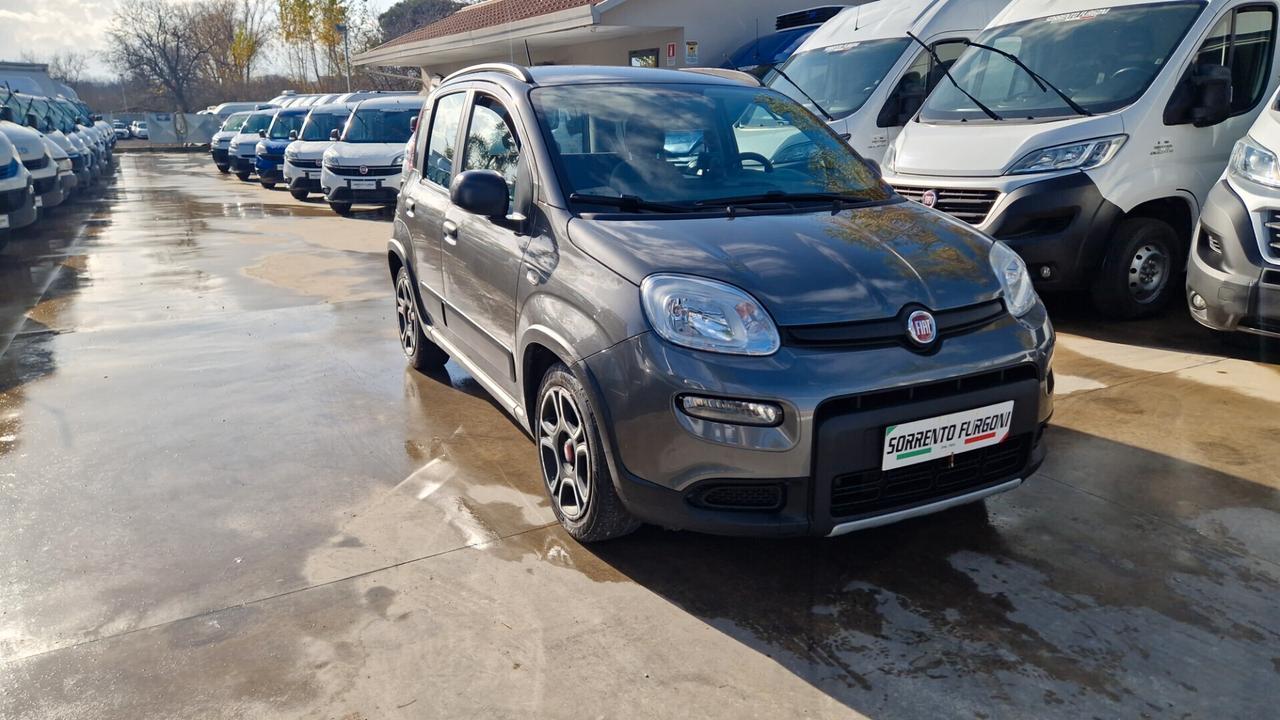 Fiat Panda 1.0 FireFly 70 CV Hybrid City Cross