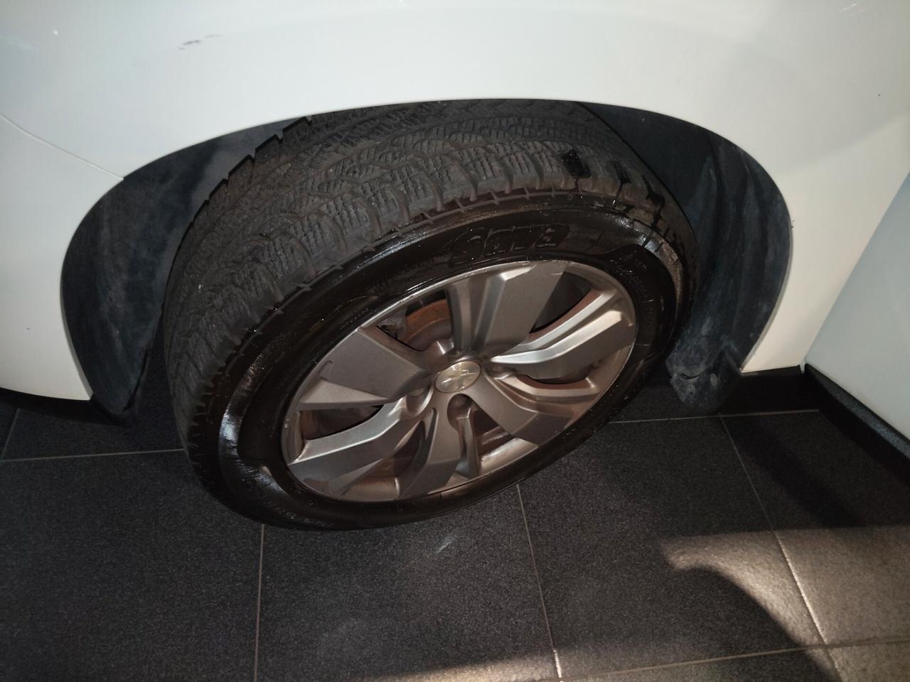 Peugeot 2008 BlueHDi 100 S&S Allure