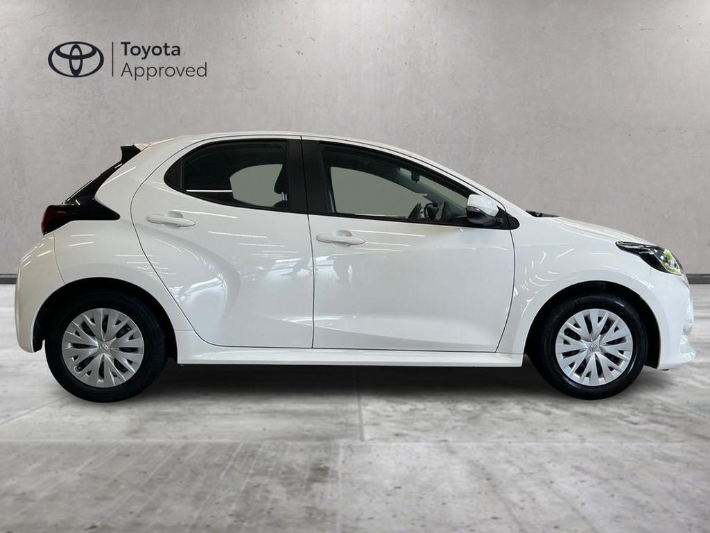 Toyota Yaris 1.5 hybrid Active
