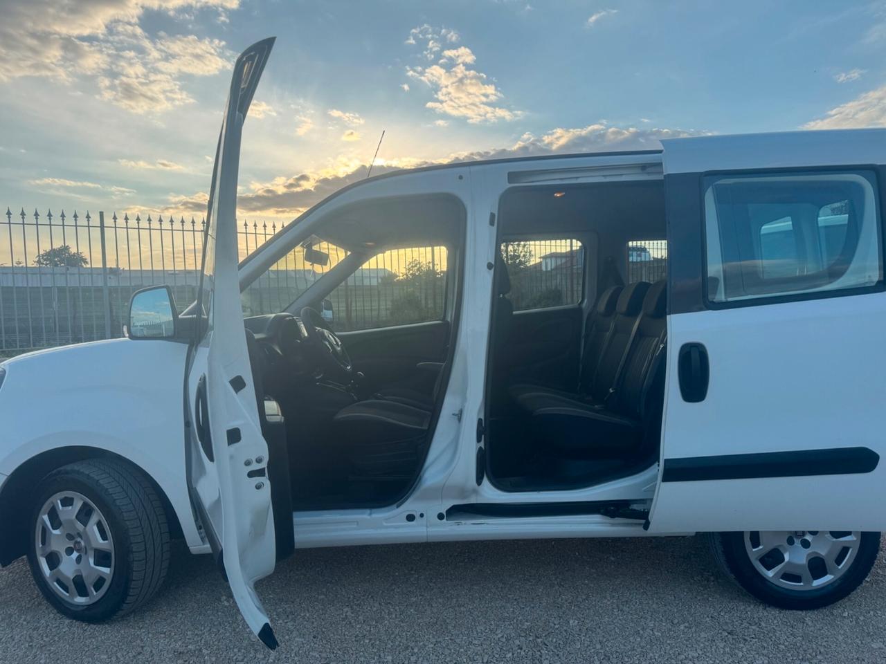 Fiat Doblo Doblò 1.6 MJT 120CV Lounge N1 5 POSTI