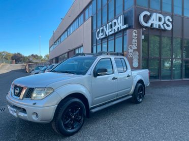 Nissan Navara 2.5 dCi 4 porte Double Cab LE CAMBIO AUTOMATICO + GANCIO TRAINO