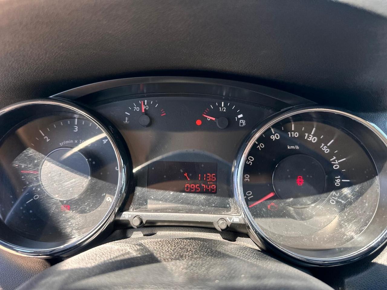 Peugeot 5008 1.6 HDi 112CV Tecno