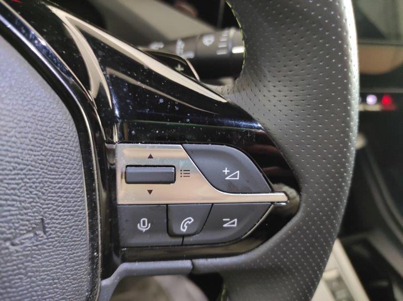 PEUGEOT 408 - 408 Hybrid 136 e-DCS6 GT