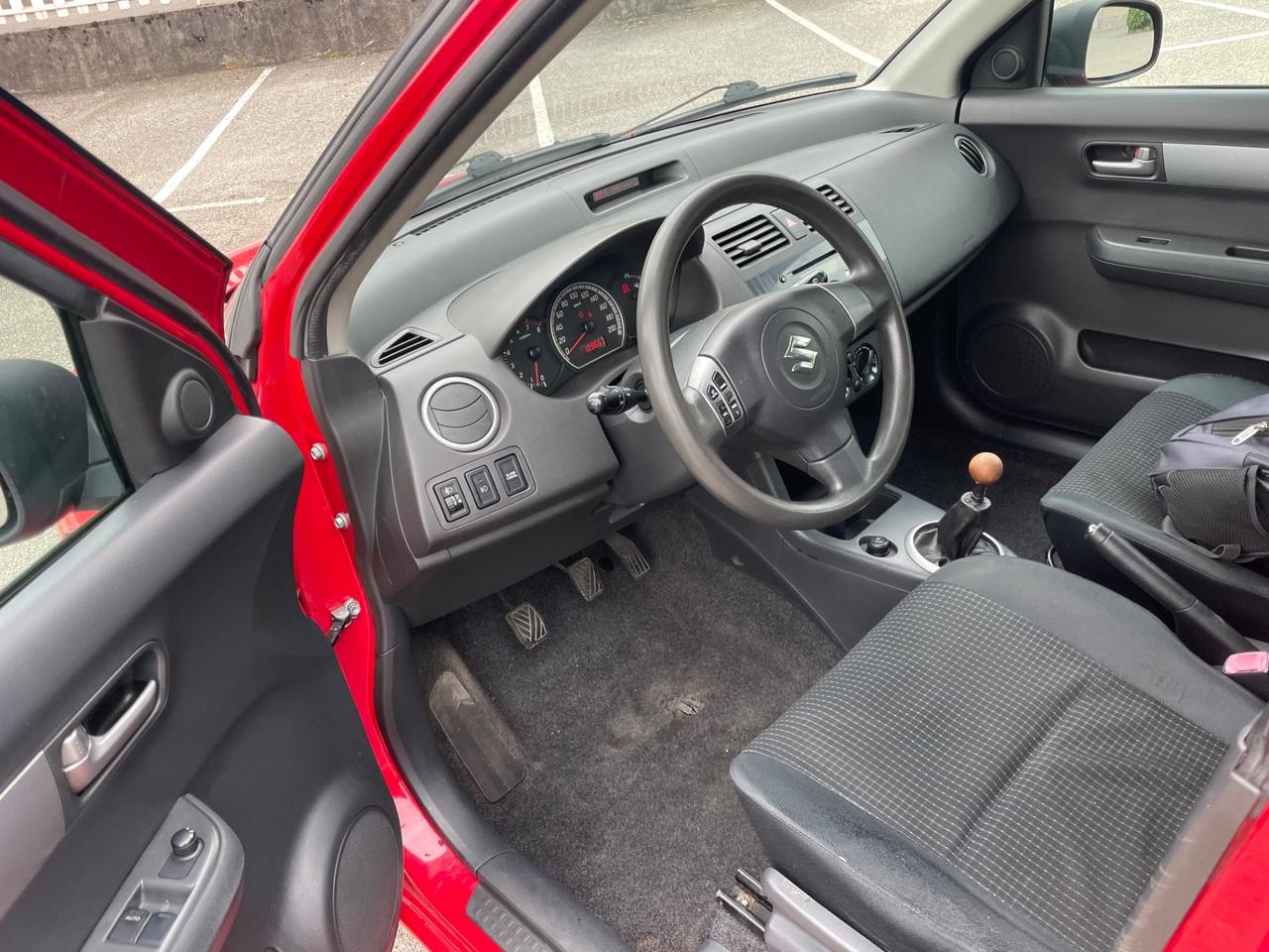 Suzuki Swift 1.3 5p. GLX