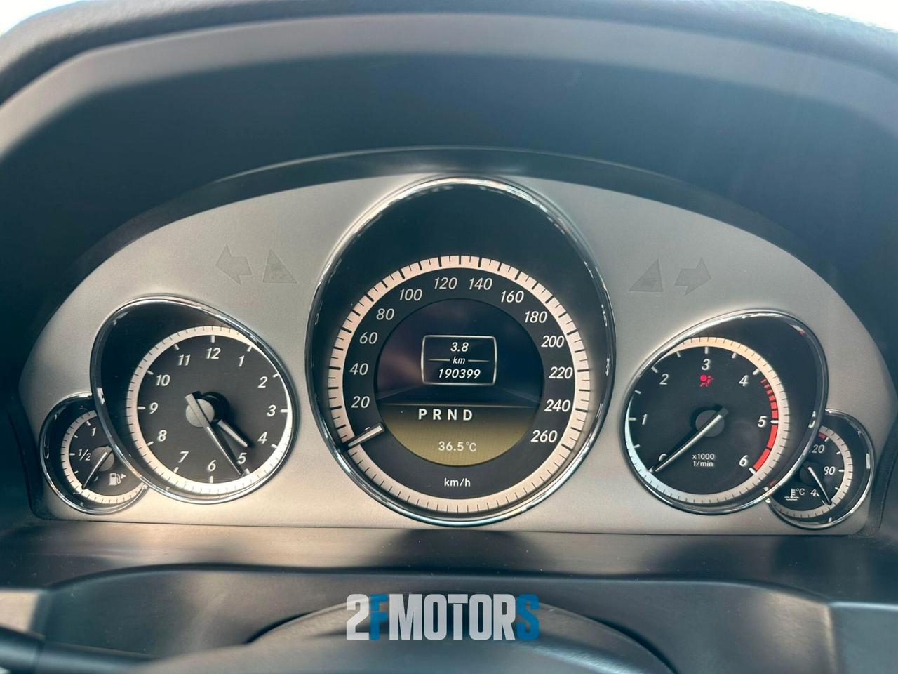 Mercedes-benz E 220 CDI BlueEFFICIENCY Executive