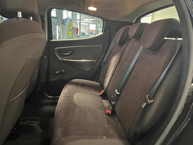 LANCIA Ypsilon 1.2 69 CV 5 porte Gold