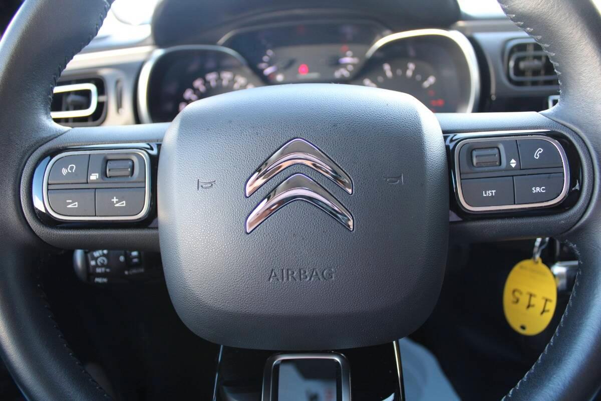 Citroen C3 1.2 puretech Shine s&s 110cv eat6 Con NAVIGATORE