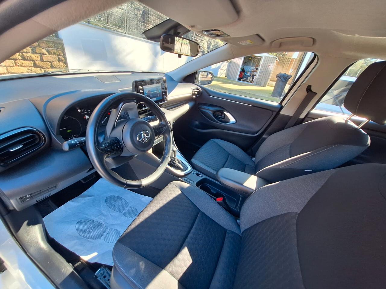 Toyota Yaris 1.5 Hybrid 5 porte Active PROMO 268 MESE zero anticipo