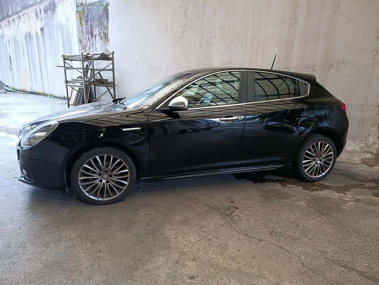 Alfa Romeo Giulietta 1.6 JTDm-2 105 CV Distinctive