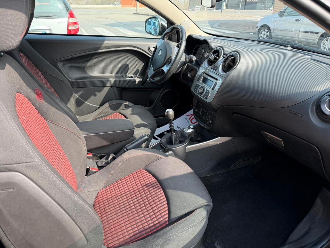 Alfa Romeo MiTo 1.4 T 120 CV GPL Distinctive Sport Pack