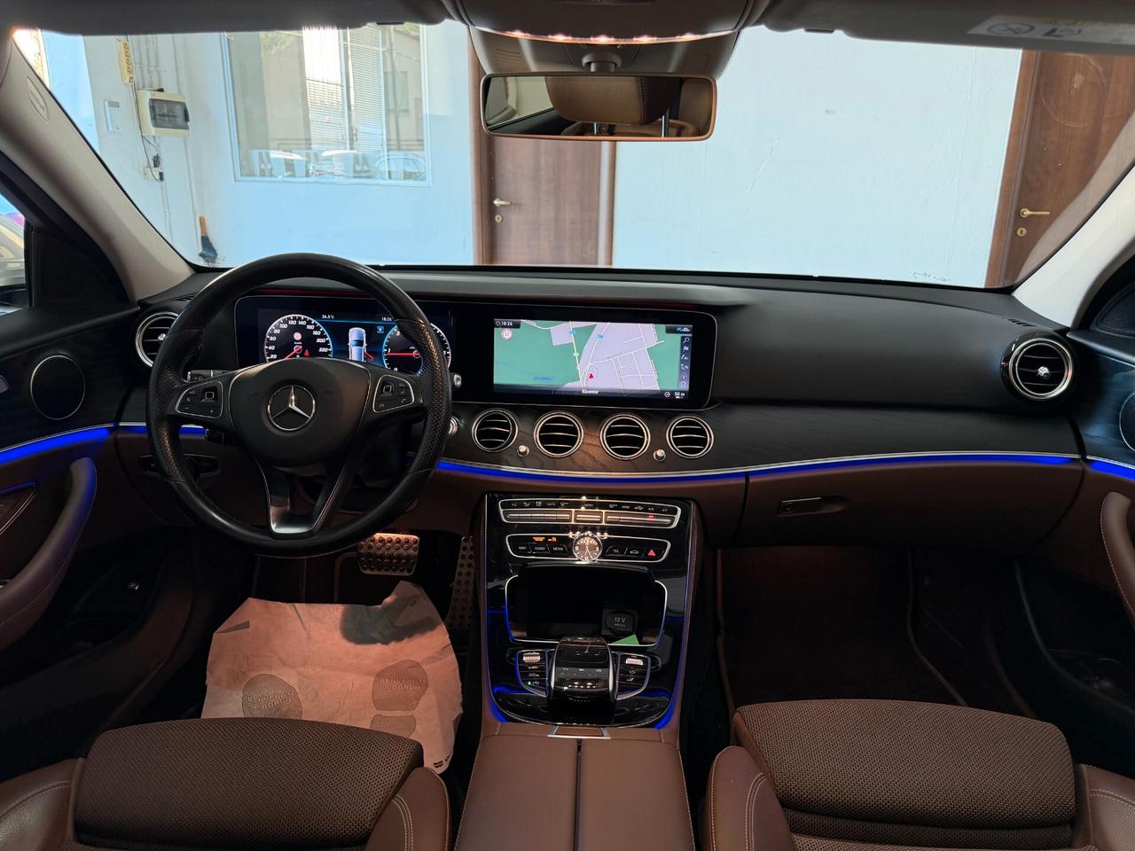 Mercedes-benz E 220 d S.W. 4Matic Auto Premium Plus All-Terrain
