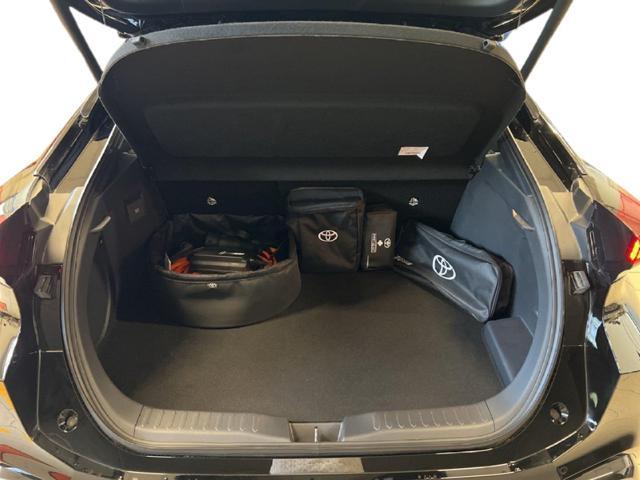 TOYOTA C-HR 2.0 PHEV Lounge Premiere