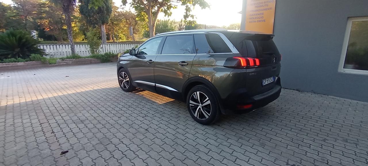 PEUGEOT 5008 BlueHDi 130 S&S EAT8 GT Line