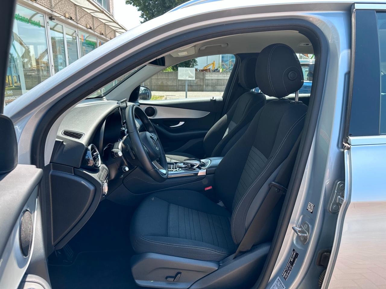 MERCEDES GLC 220d 4MATIC AUTOMATICA! EURO6b! NAVI!