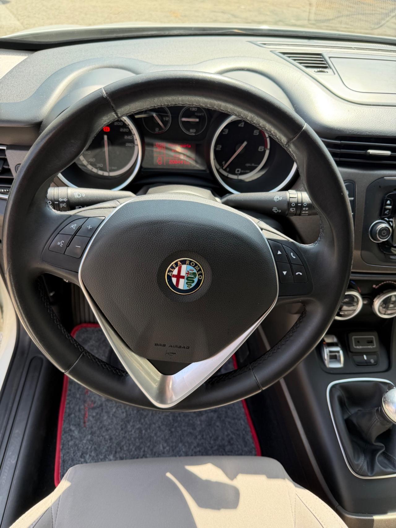 Alfa Romeo Giulietta 1.6 JTDm-2 105 CV Distinctive