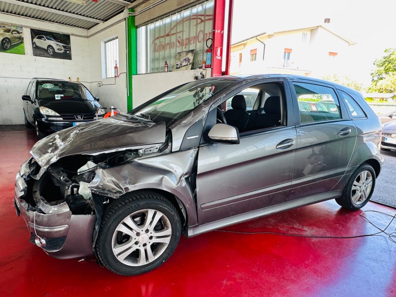 Mercedes-benz B 180 BlueEFFICIENCY Premium