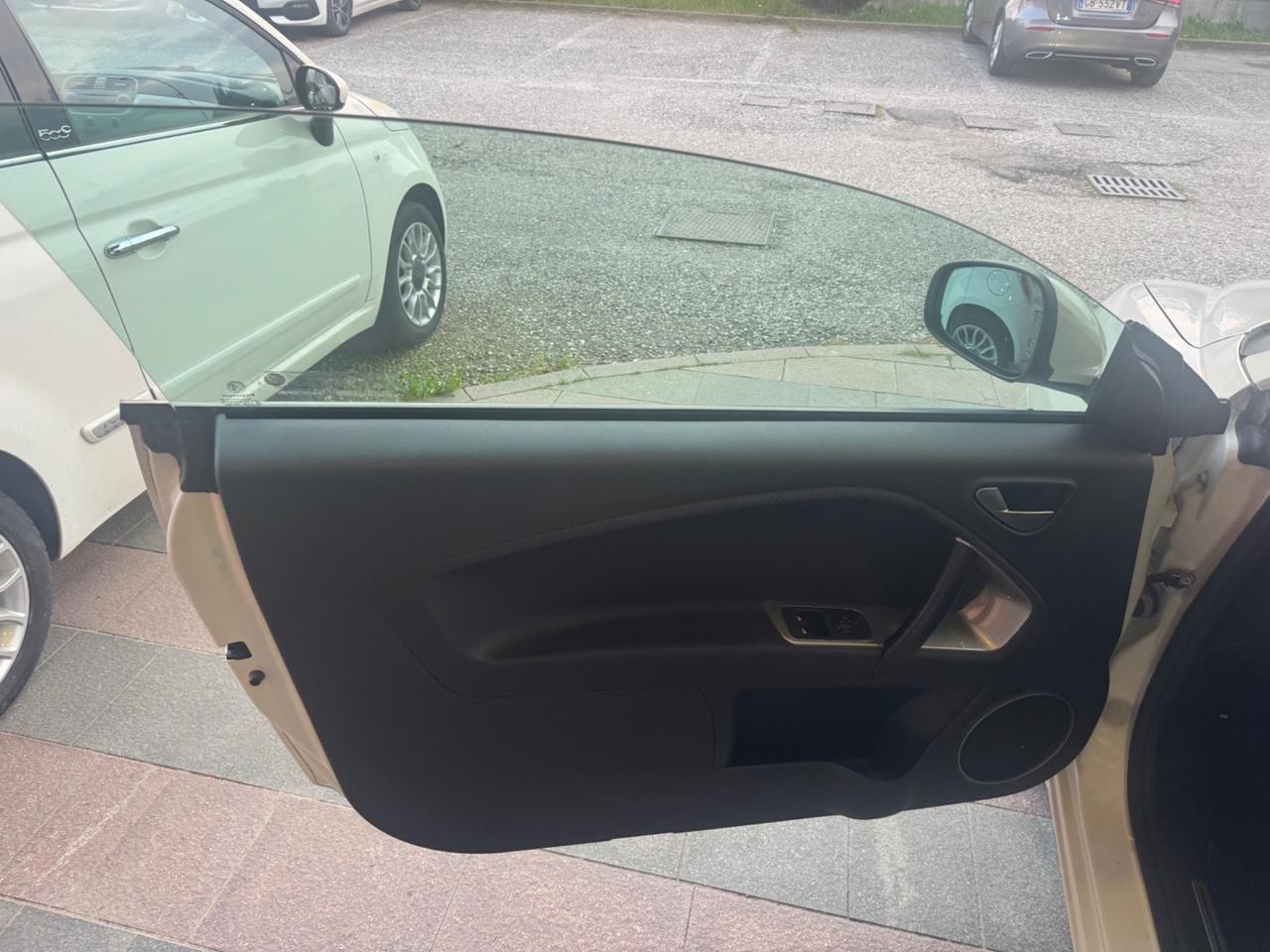 Alfa Romeo MiTo 1.3 JTDm 16V 90 CV Distinctive Sport Pack