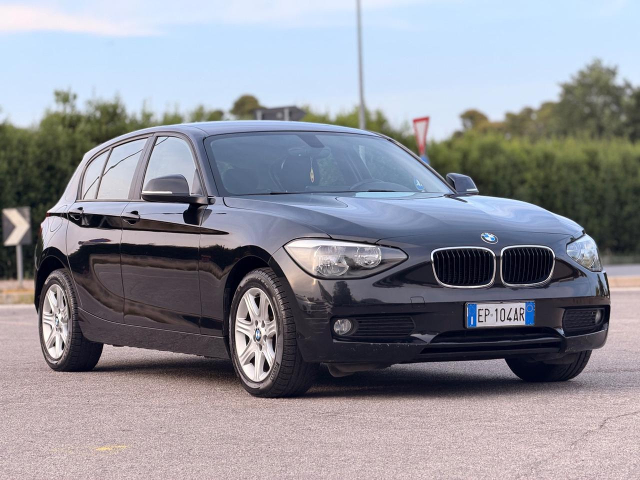 Bmw 116 116d 5p. Urban