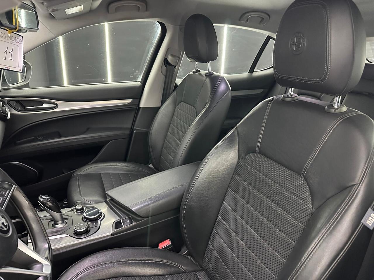 Alfa Romeo Stelvio 2.2 Turbodiesel 180 CV AT8 RWD Super