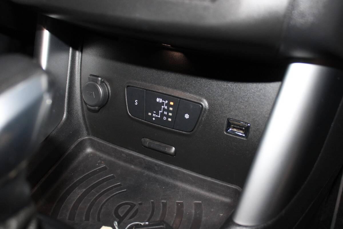 Citroen C3 Aircross 1.2 puretech Shine s&s 110cv eat6 Con NAVIGATORE