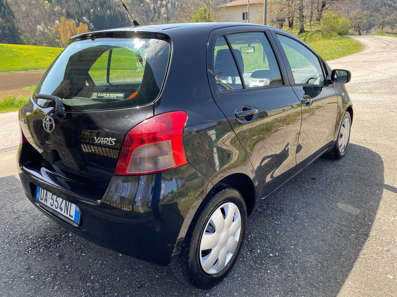 Toyota Yaris 1.3 5 porte Sol