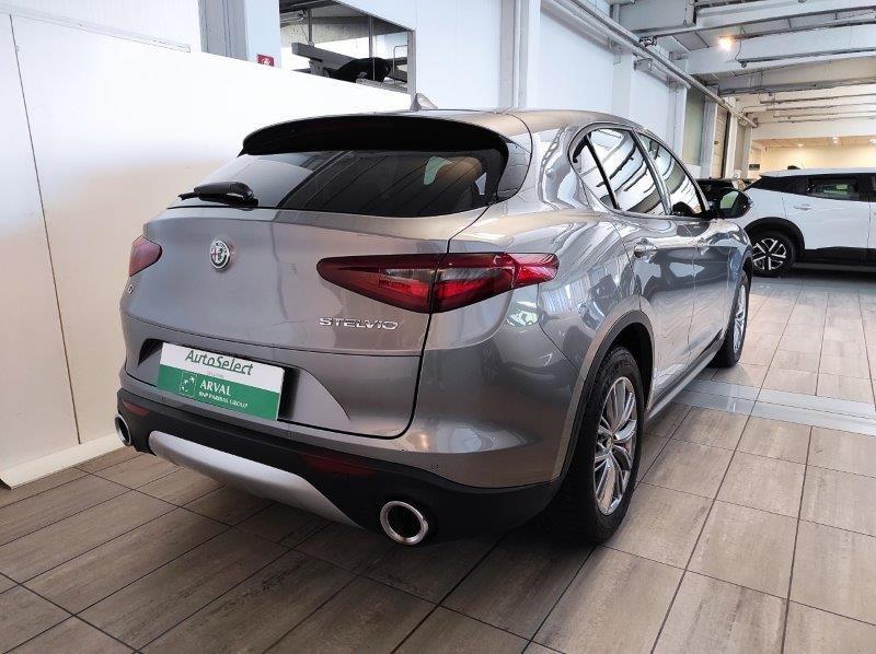 ALFA ROMEO Stelvio - Stelvio 2.2 Turbodiesel 190 CV AT8 Q4 Business