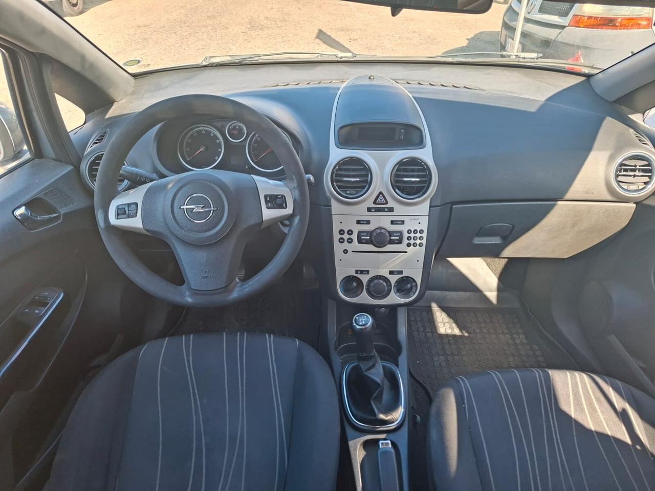 Opel Corsa 1.2 5 porte 80cv