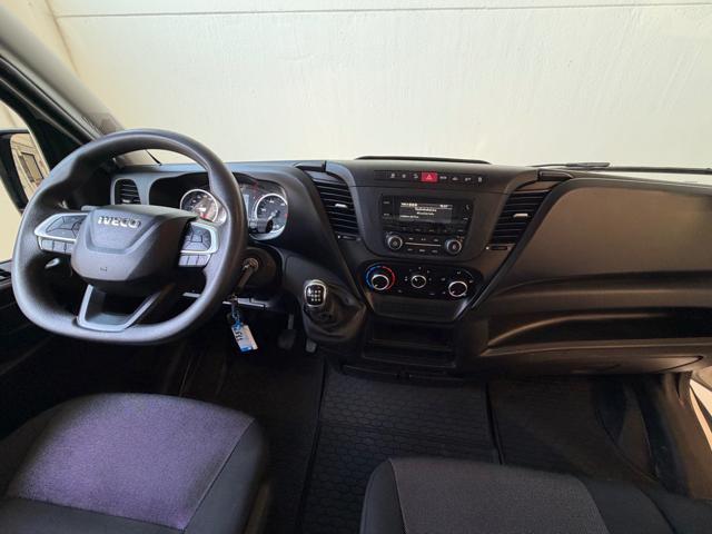 IVECO Daily 35C16H BTor3.0HPT PC-RGCabinato ribaltabile trilat