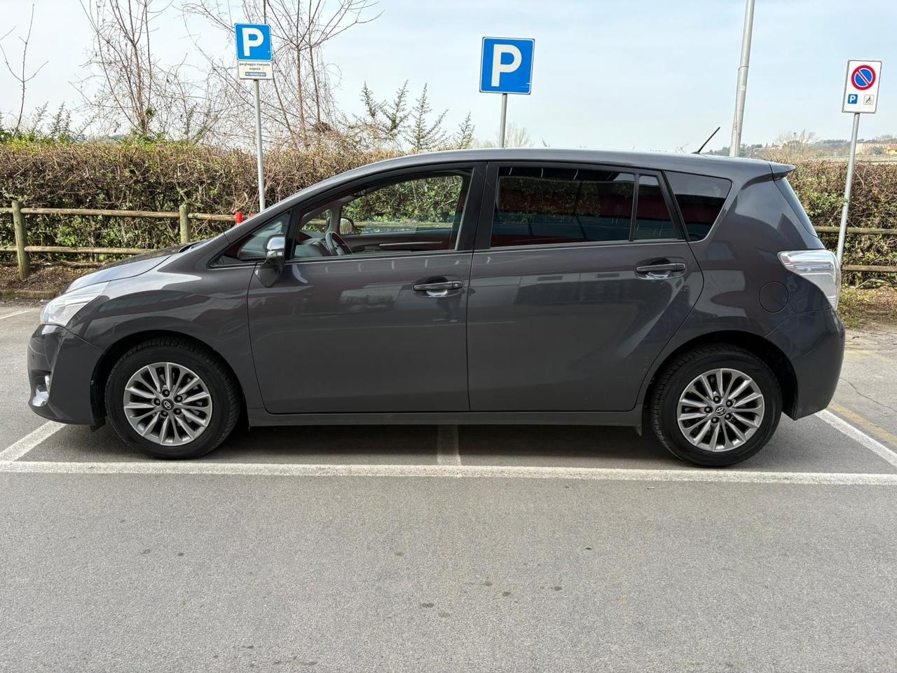 Toyota Verso 1.6 D-4D Style 2016 1.6 Diesel 286.000 KM