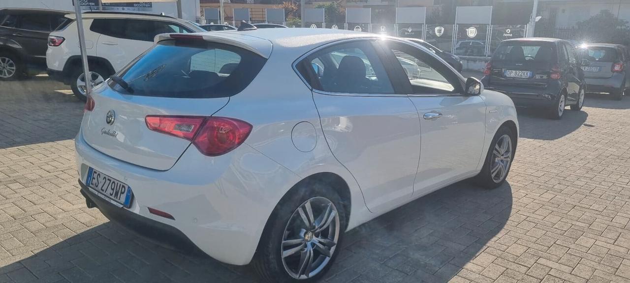 Alfa Romeo Giulietta 1.6 JTDm-2 105 CV Exclusive