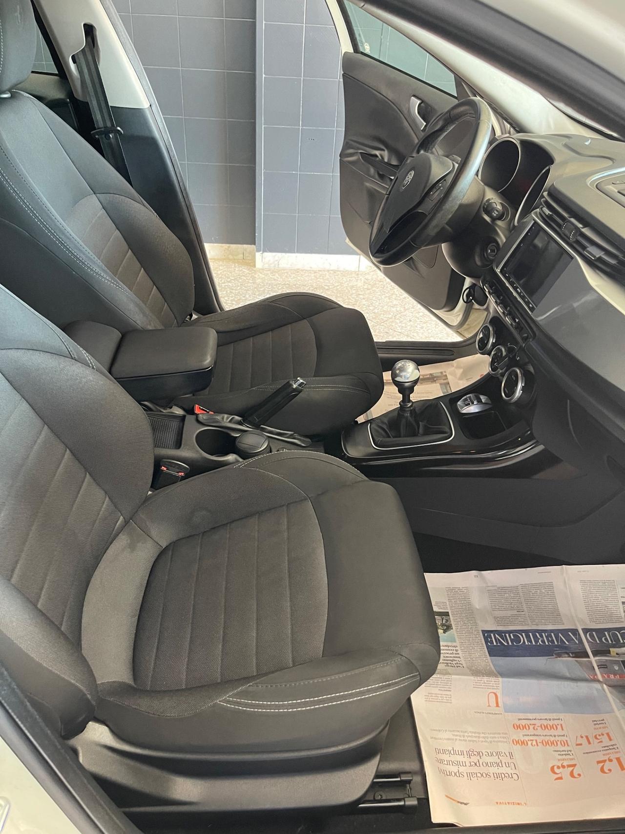 Alfa Romeo Giulietta 1.6 JTDm-2 105 CV Distinctive