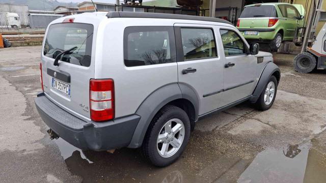 DODGE Nitro 2.8 CRD DPF 4WD AUTOVETTURA