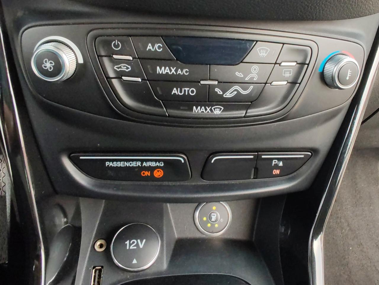 Ford B-Max 1.4 90 CV GPL Titanium
