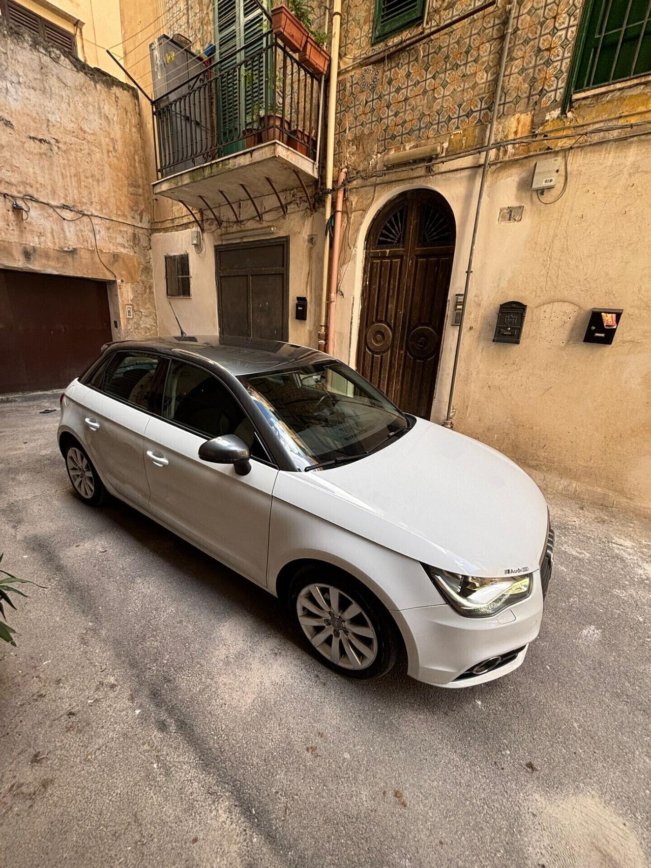 Audi A1 1.6 TDI 90CV S TRONIC S LINE EDICTION PLUS NEOPATENTATI FINANZIABILE