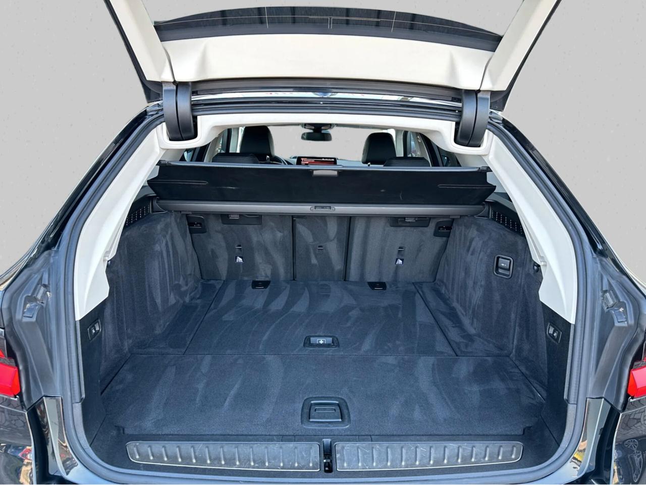 BMW 520d Touring mhev 48V xDrive Automatica Euro6d