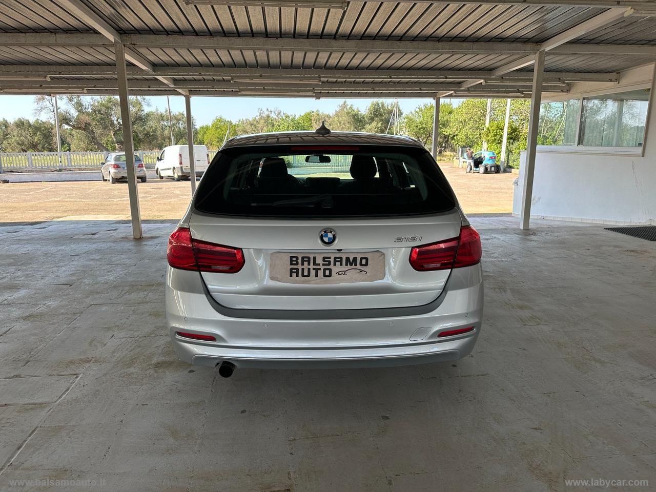 BMW 318i Touring Business Advantage aut.