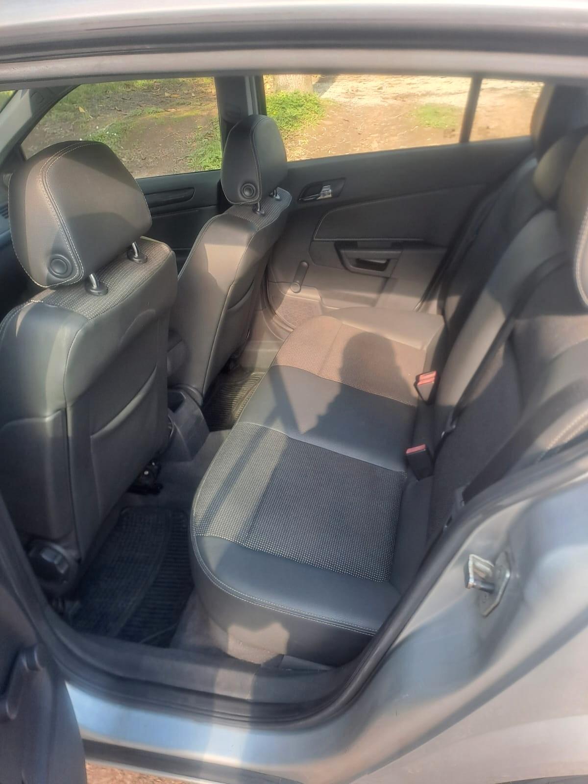 Opel Astra 1.6 16V Twinport 5 porte Cosmo km 103mila