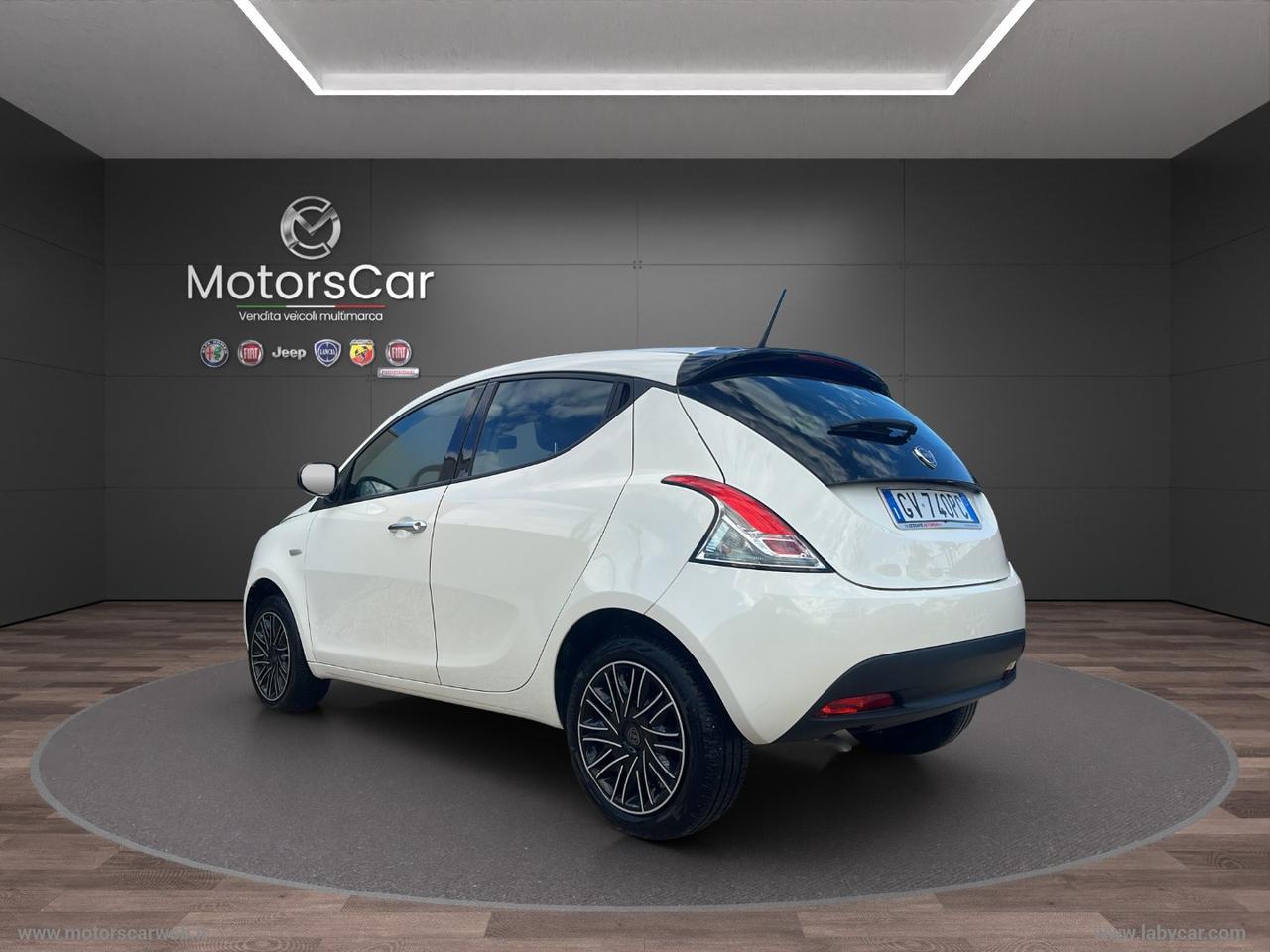 LANCIA Ypsilon 1.0 FireFly 5p. S&S Hybrid Oro