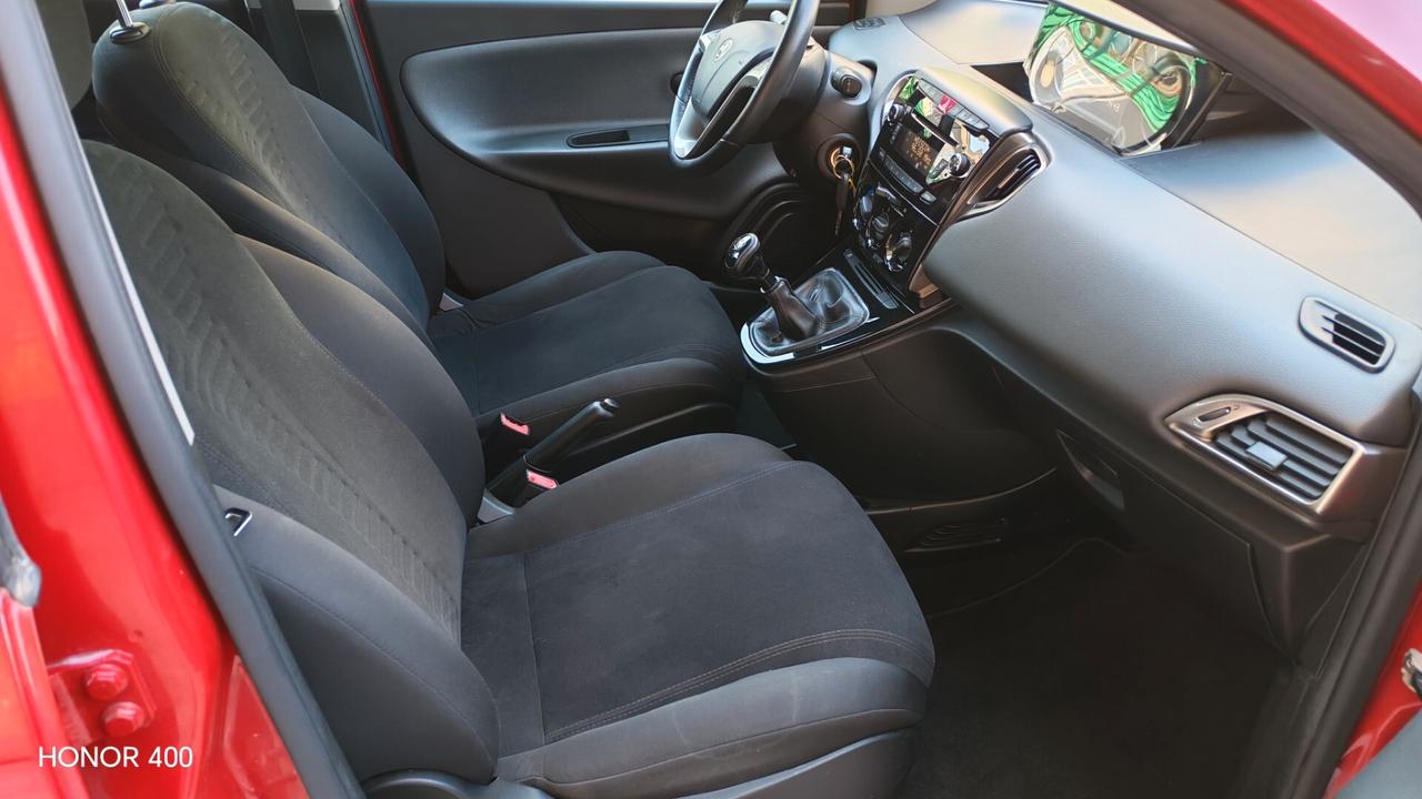 Lancia Ypsilon 1.2 69 CV 5 porte Opening Edition