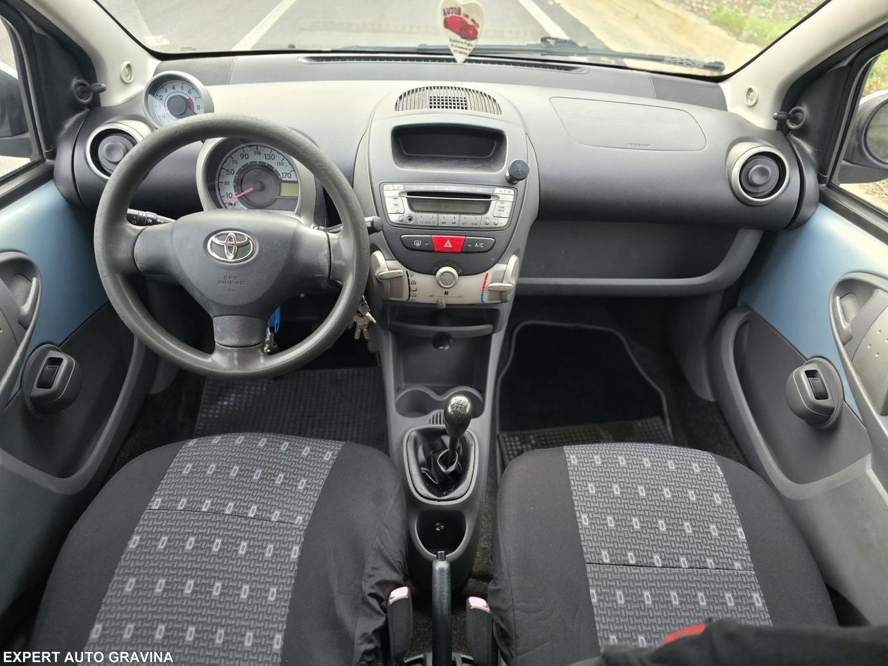 TOYOTA AYGO 1.0 BENZ 5 PORTE PER NEO PATENTATI
