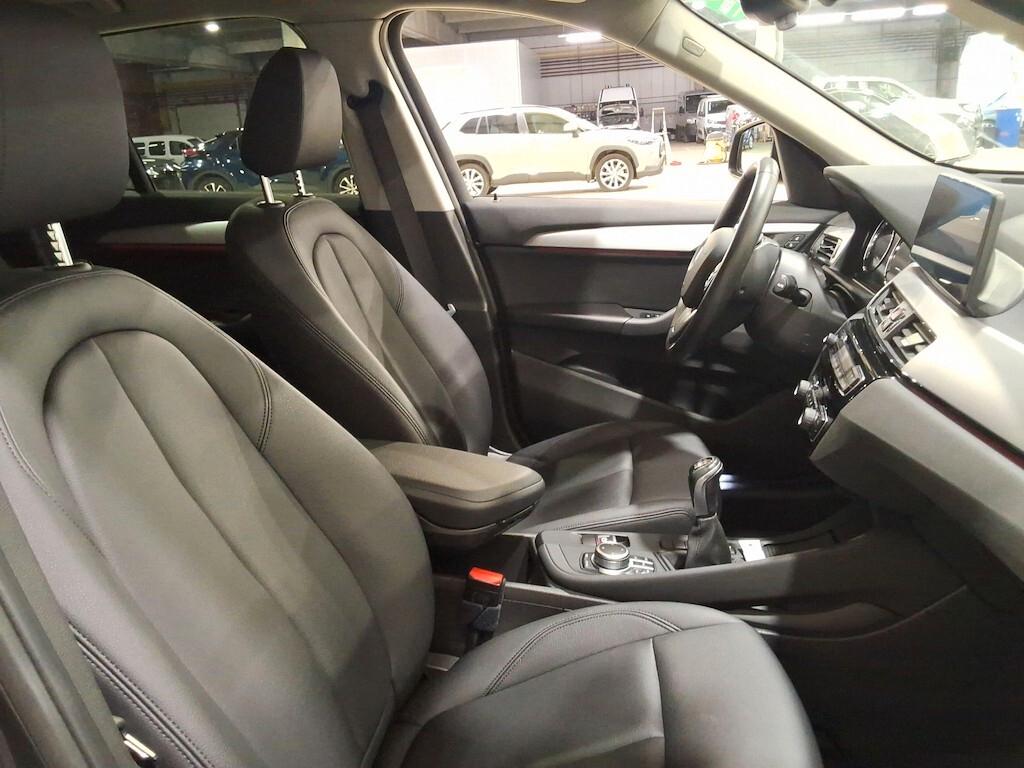 BMW X1 16D 115CV 6M. S-DRIVE BUSINESS ADVANTAGE ( FARI LED - AMBIENT LIGHTS - HEAD-UP DISPLAY - CRUISE - PELLE - NAVI - PARK ASSISTANT - TELECAMERA POST. - CERCHI 17 )