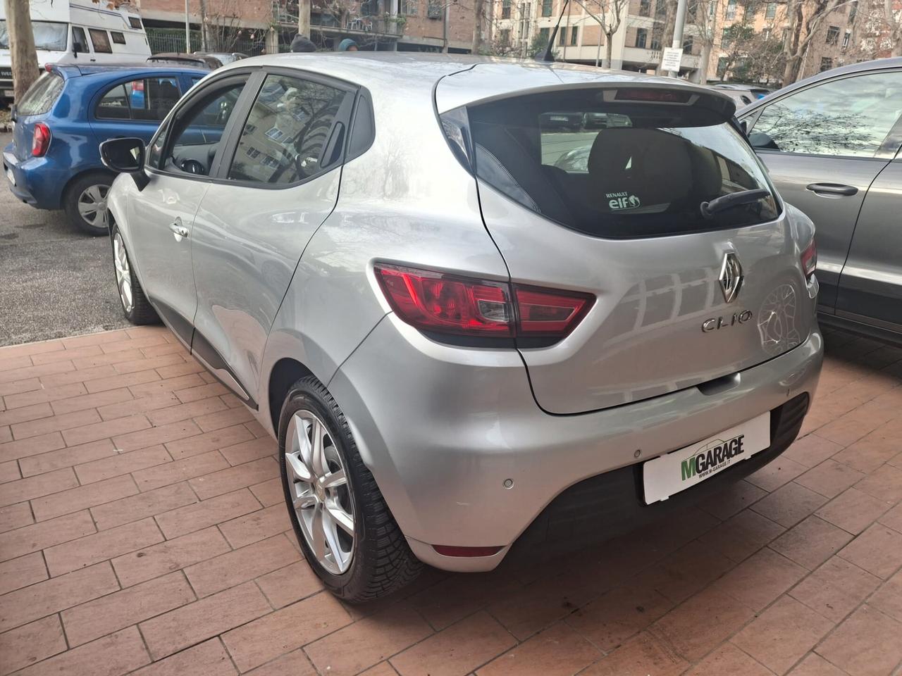 Renault Clio TCe 100 CV 5 porte Intens